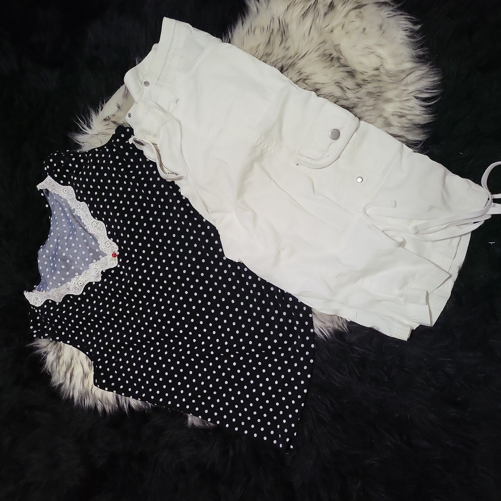 WOMENS OUTFIT BLACK AND WHITE POKA DOT TANK W/ WHITE VENEZIA LONG SHORTS SIZE 14